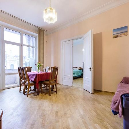 Apartment With Lovely View Kiev Exteriör bild