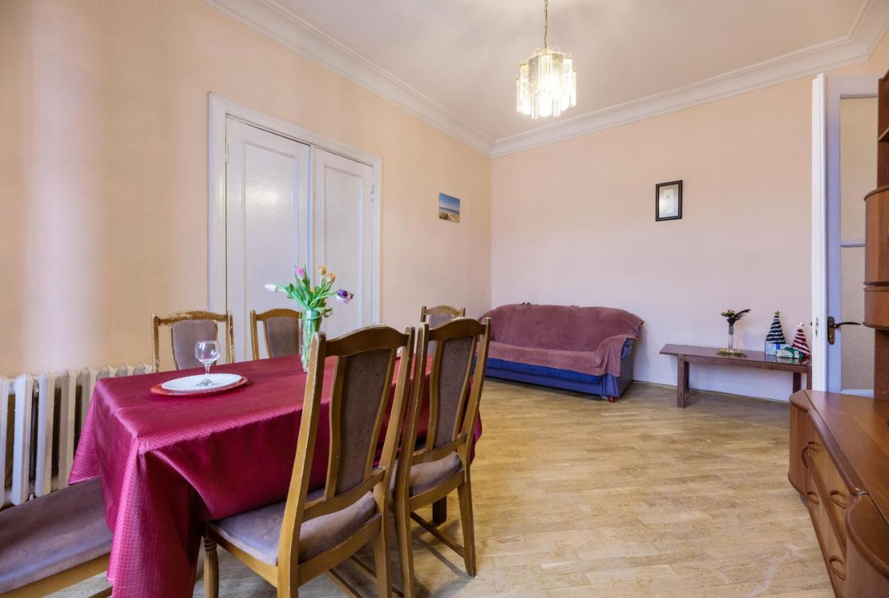 Apartment With Lovely View Kiev Exteriör bild