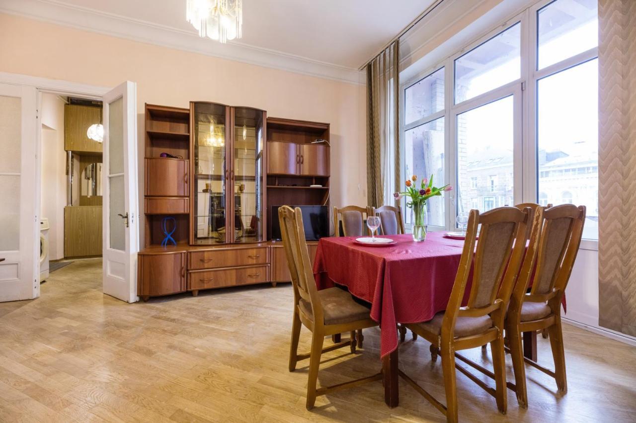 Apartment With Lovely View Kiev Exteriör bild