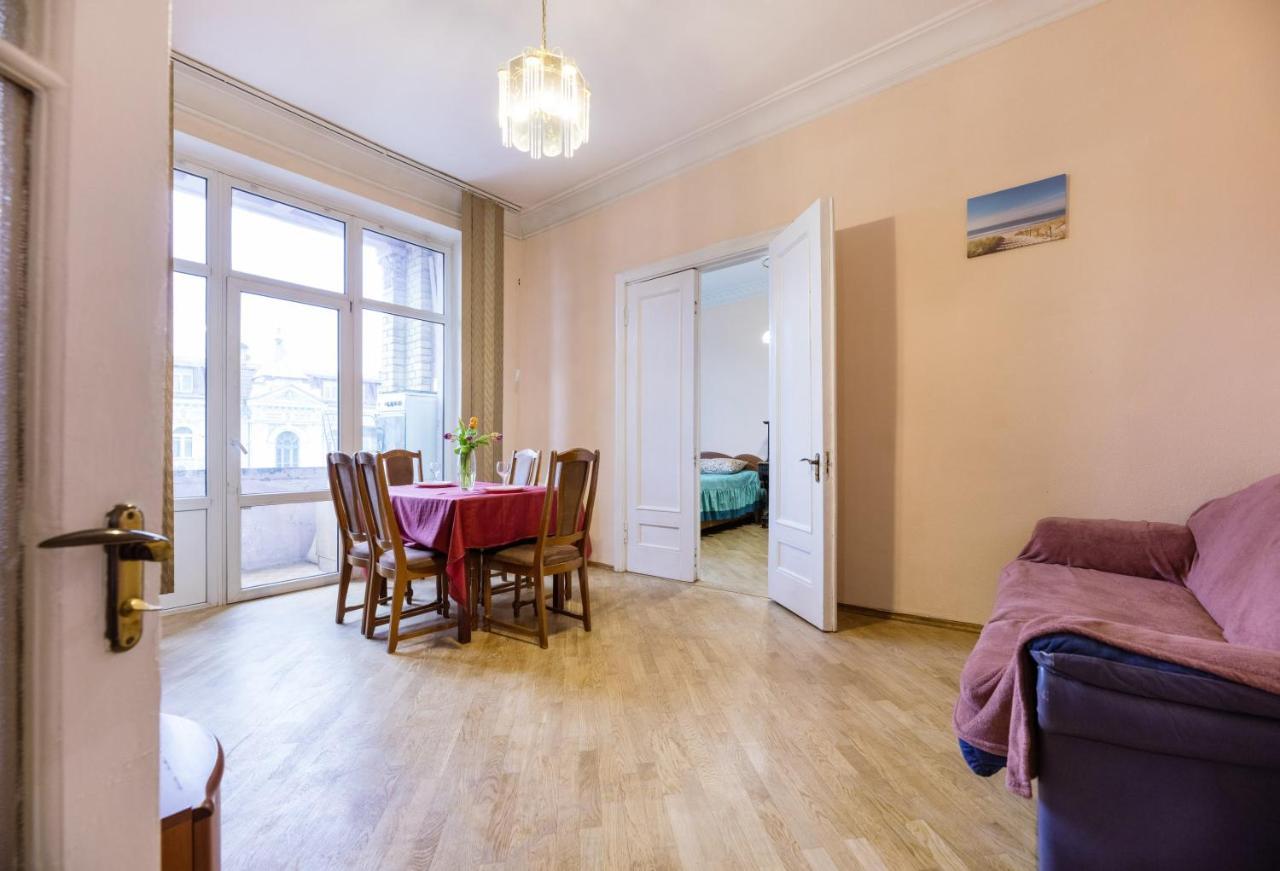 Apartment With Lovely View Kiev Exteriör bild